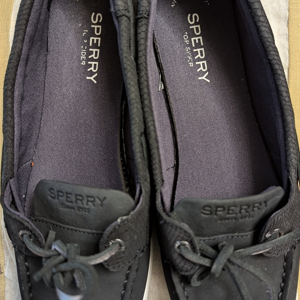 Sperry Women's Lace up Boat Shoes Black Size 9.5 Excellent MSRP $79 - Picture 2 of 8